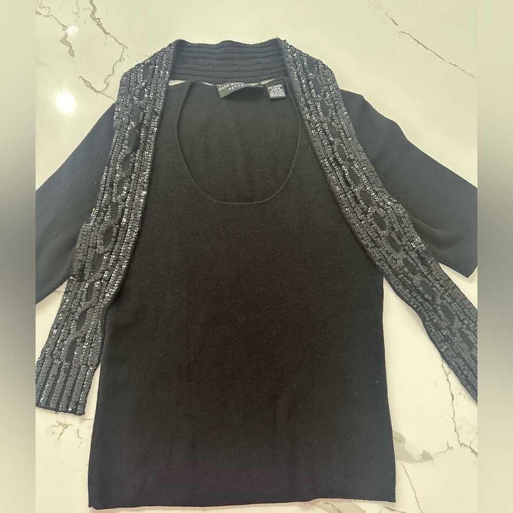 Dana buchman black top size petite medium silk/cashmere , sequined scarf new